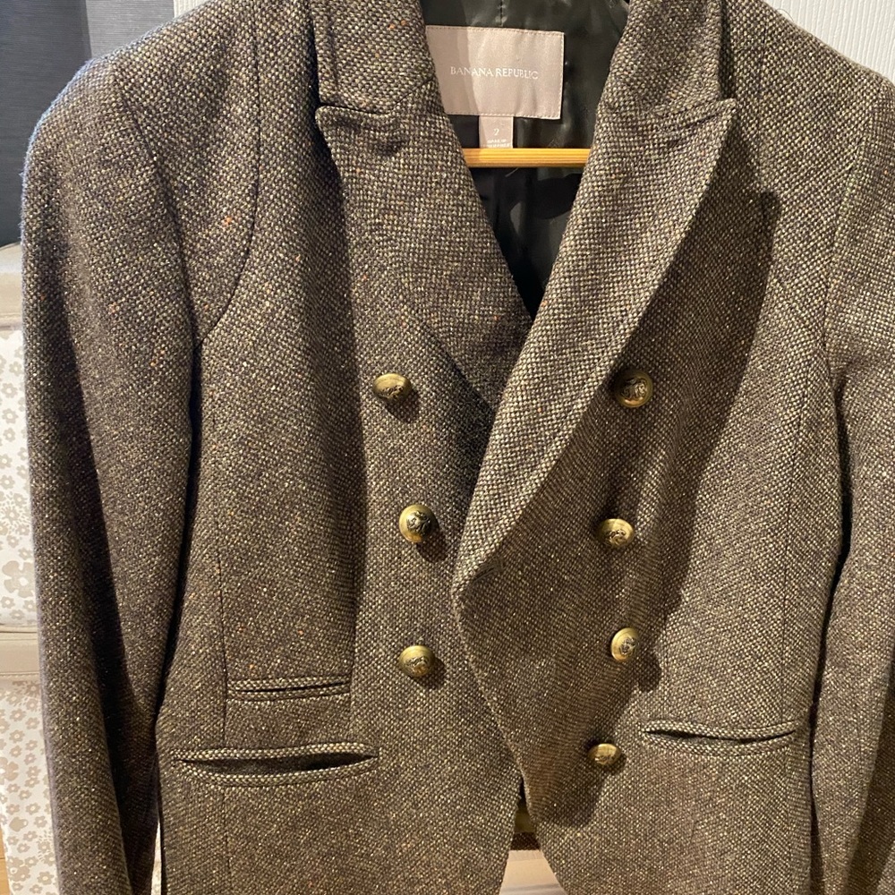 Banana Republic blazer. Nice for fall and winter!